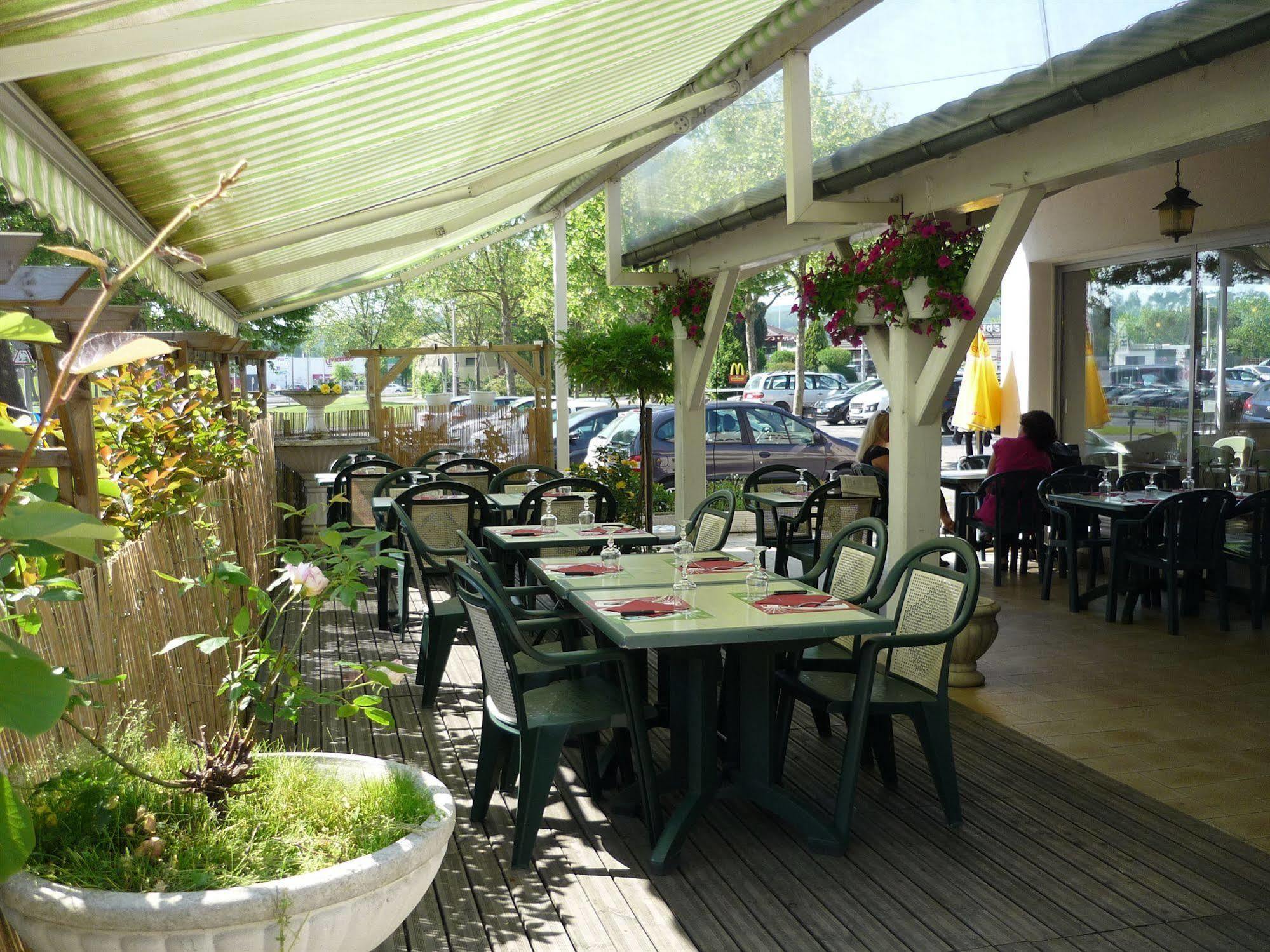 Logis Hotel Noemys Brive - Restaurant Le Teinchurier Εξωτερικό φωτογραφία